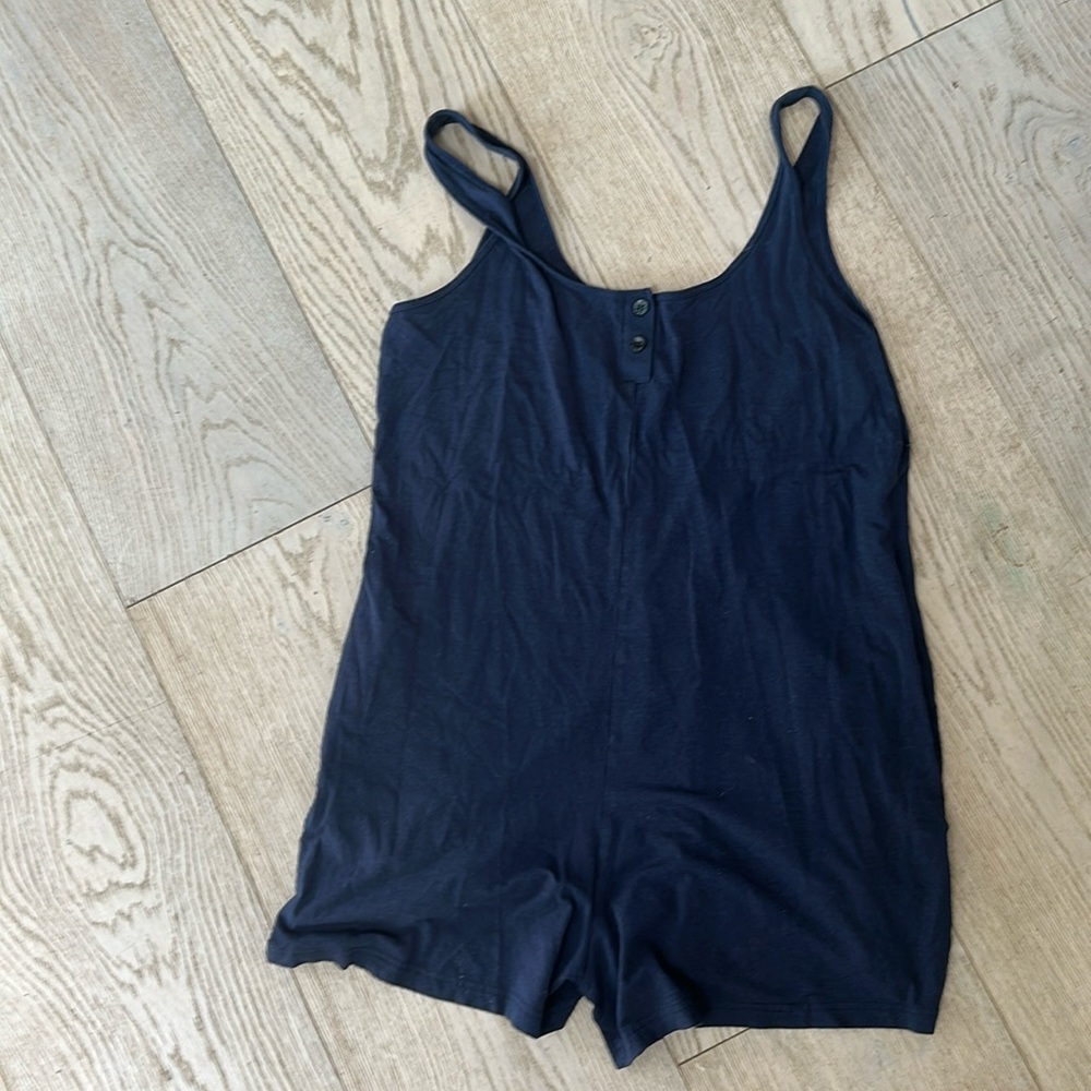 Medium smash and Tess shorty romper